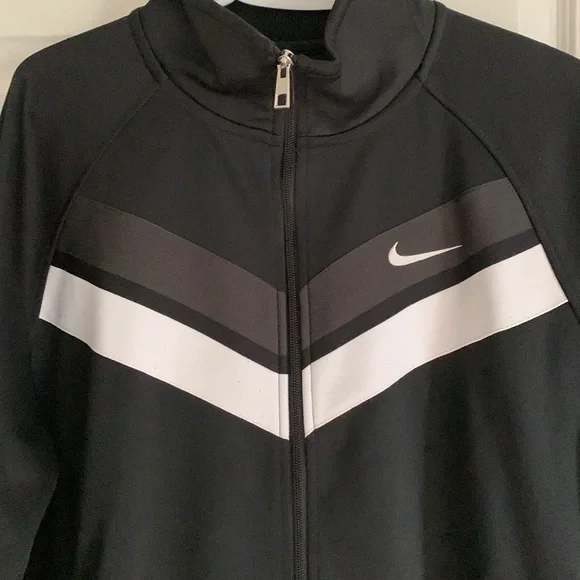 Nike Performance Jacket / Large - Picture 5 of 5